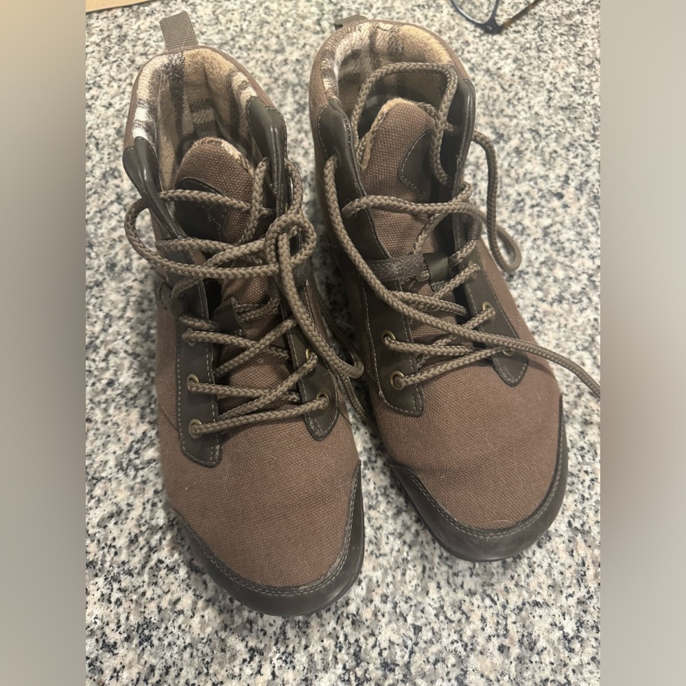 Xero Men’s Denver Minimalist Boot size 8.5